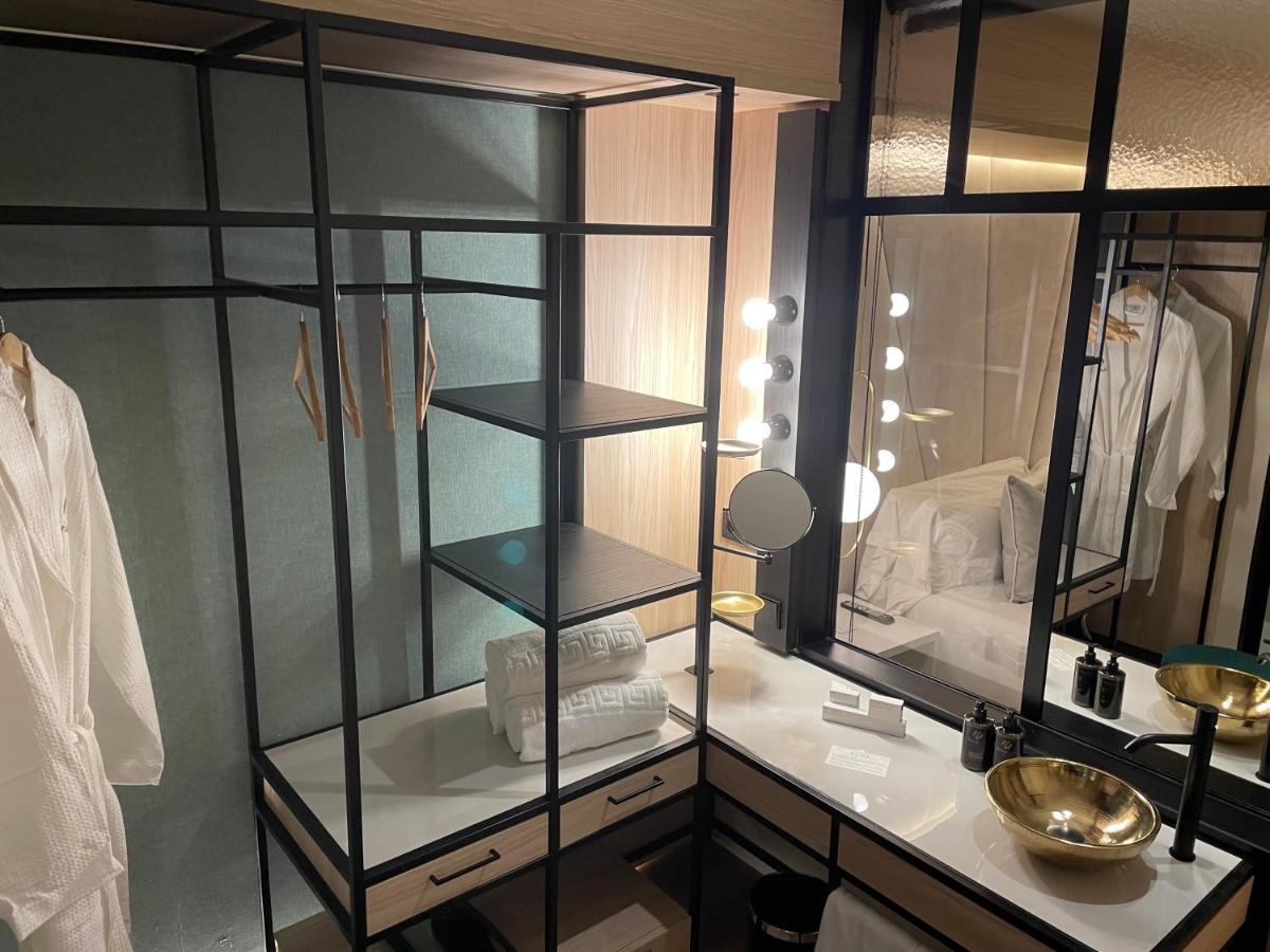 Nivia Born Boutique Hotell