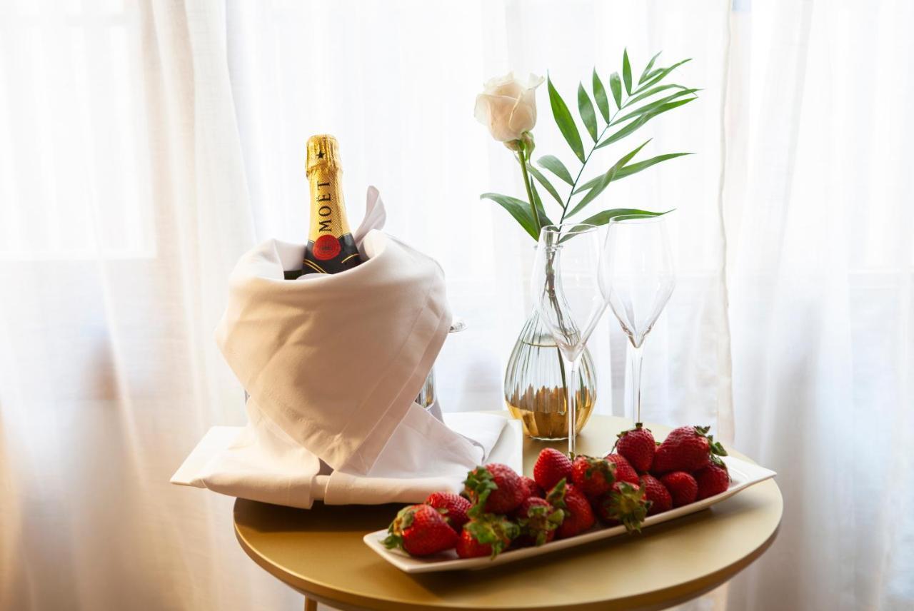 Nivia Born Boutique Hotell 5*