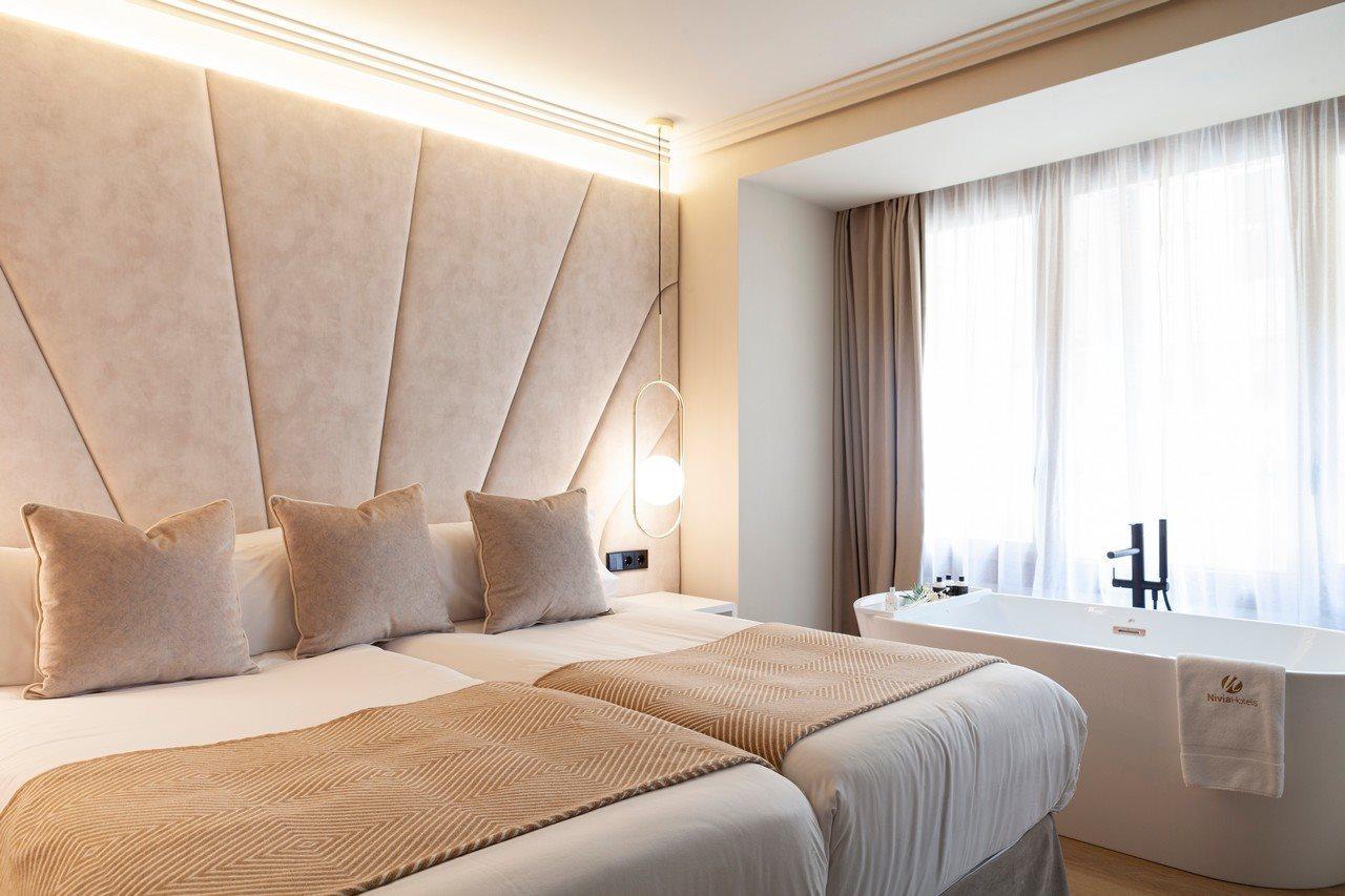 Nivia Born Boutique Hotell